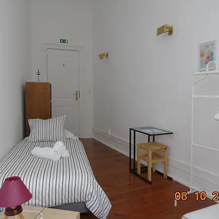 Гостевой дом Chez Nous Лиссабон